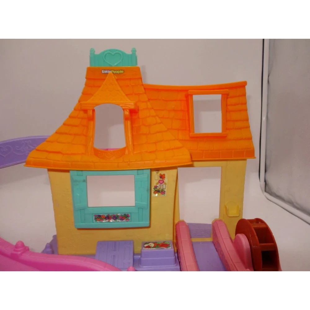 Fisher Price Little People Belle's Klip Klop Cottage Disney‎ Princess Belle